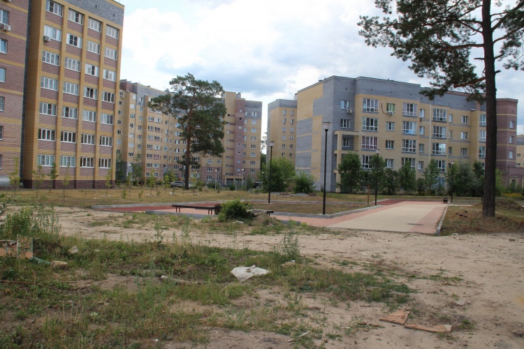 Бульвар в МКР-15 - 37.jpg Бульвар в МКР-15 - 37.jpg